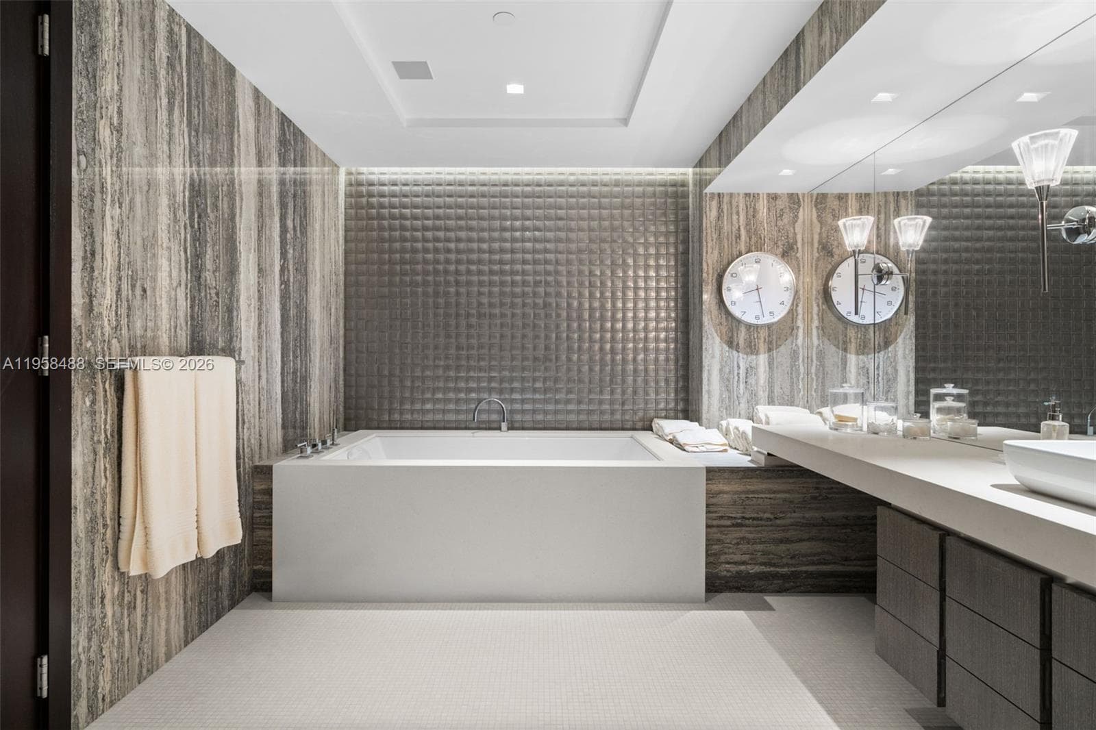9999 Collins Ave # 3E, Bal Harbour FL 33154 — 39