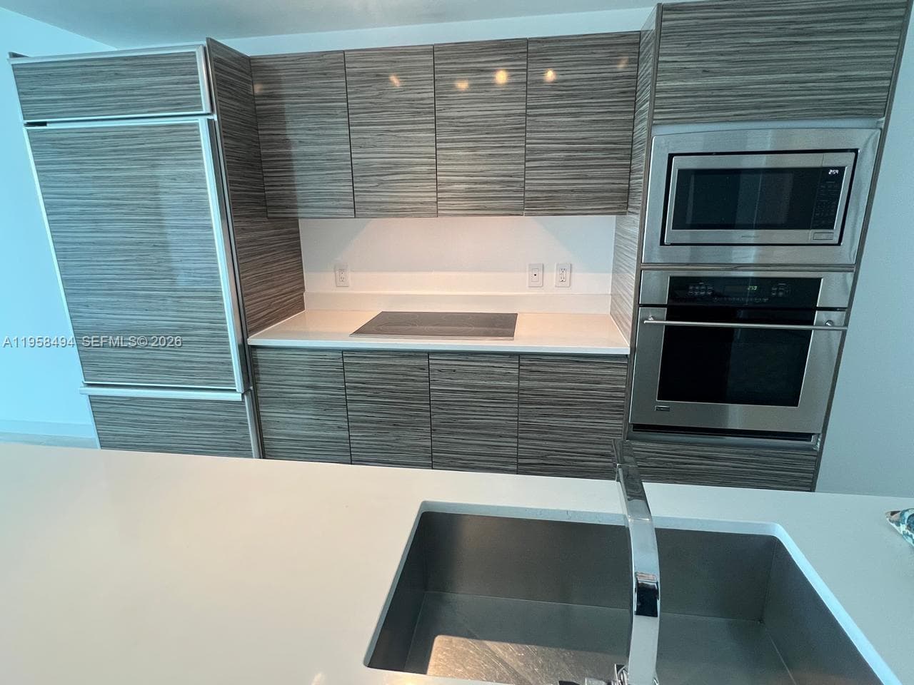 460 NE 28th St # 2603, Miami FL 33137 — 17