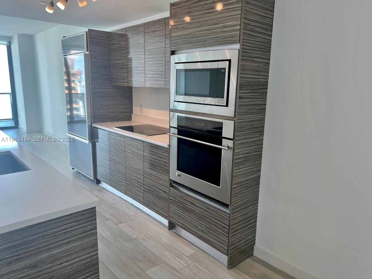 460 NE 28th St # 2603, Miami FL 33137 — 14