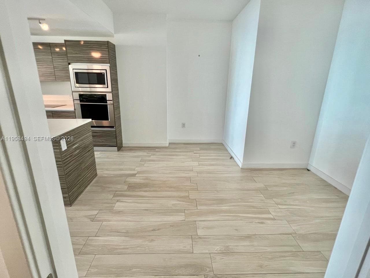 460 NE 28th St # 2603, Miami FL 33137 — 8