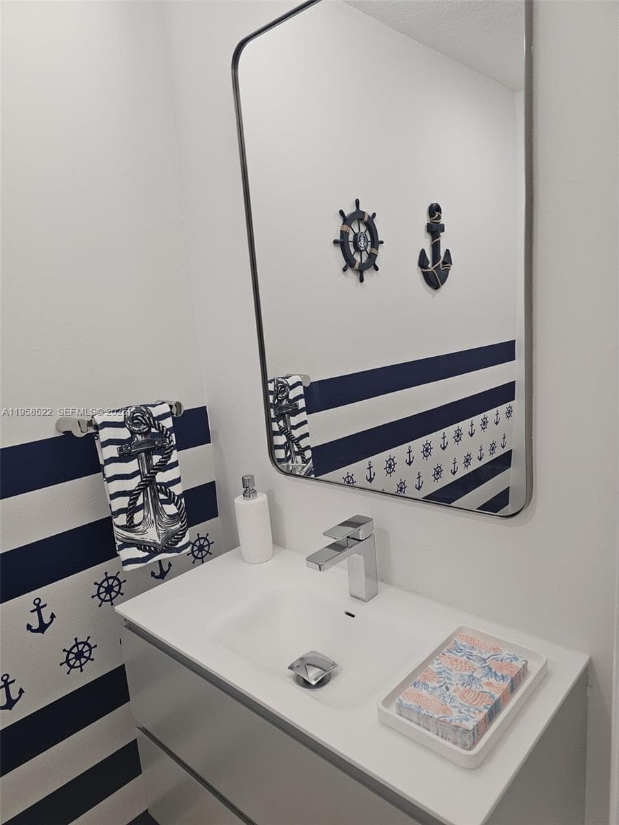 6515 Collins Ave # 901, Miami Beach FL 33141 — 28