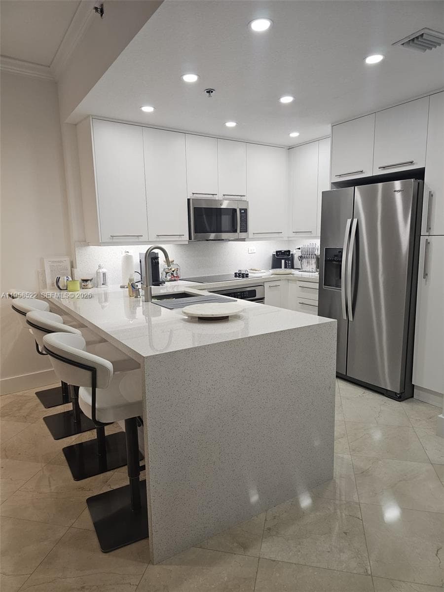 6515 Collins Ave # 901, Miami Beach FL 33141 — 21
