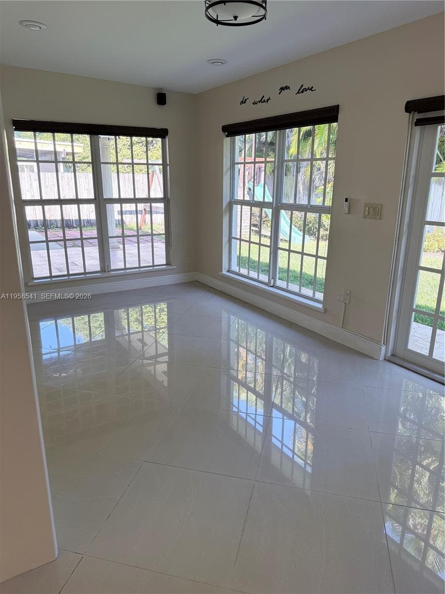 12821 SW 147th Lane Rd, Miami FL 33186 — 15
