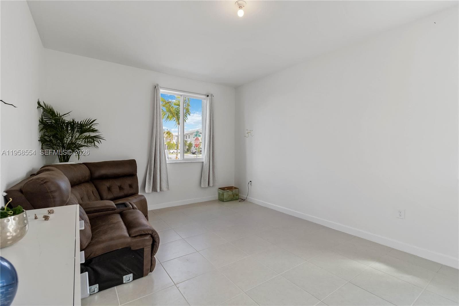 760 SE 13th Ct, Homestead FL 33034 — 9
