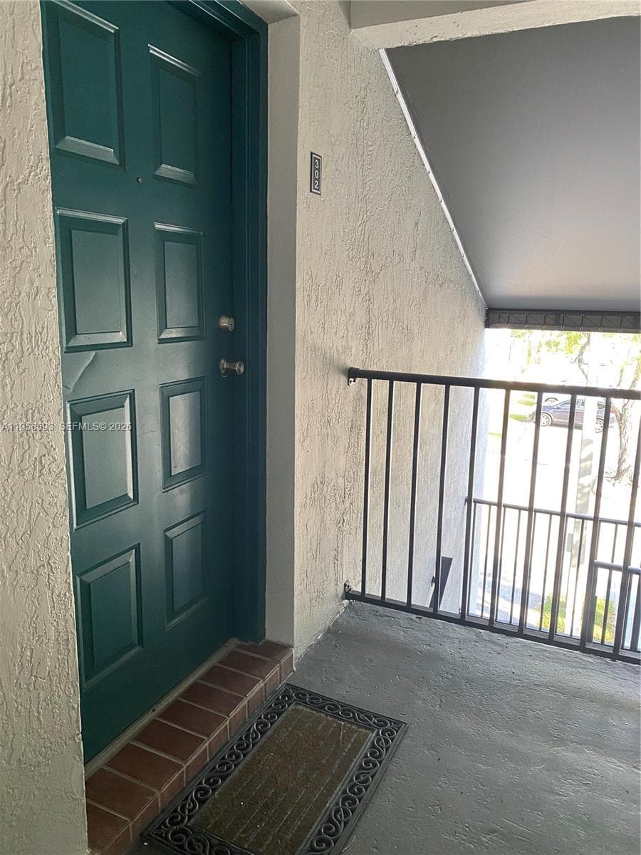 7175 NW 179th St # 302, Hialeah FL 33015 — 5