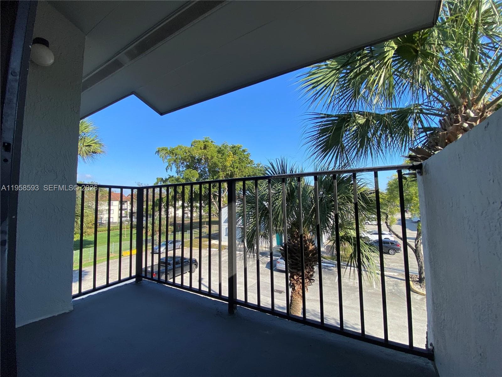 7175 NW 179th St # 302, Hialeah FL 33015 — 35