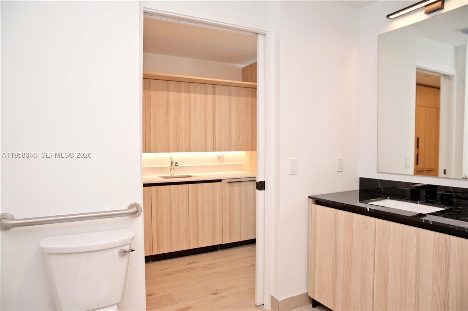 225 N Miami Ave # 2508, Miami FL 33128 — 17