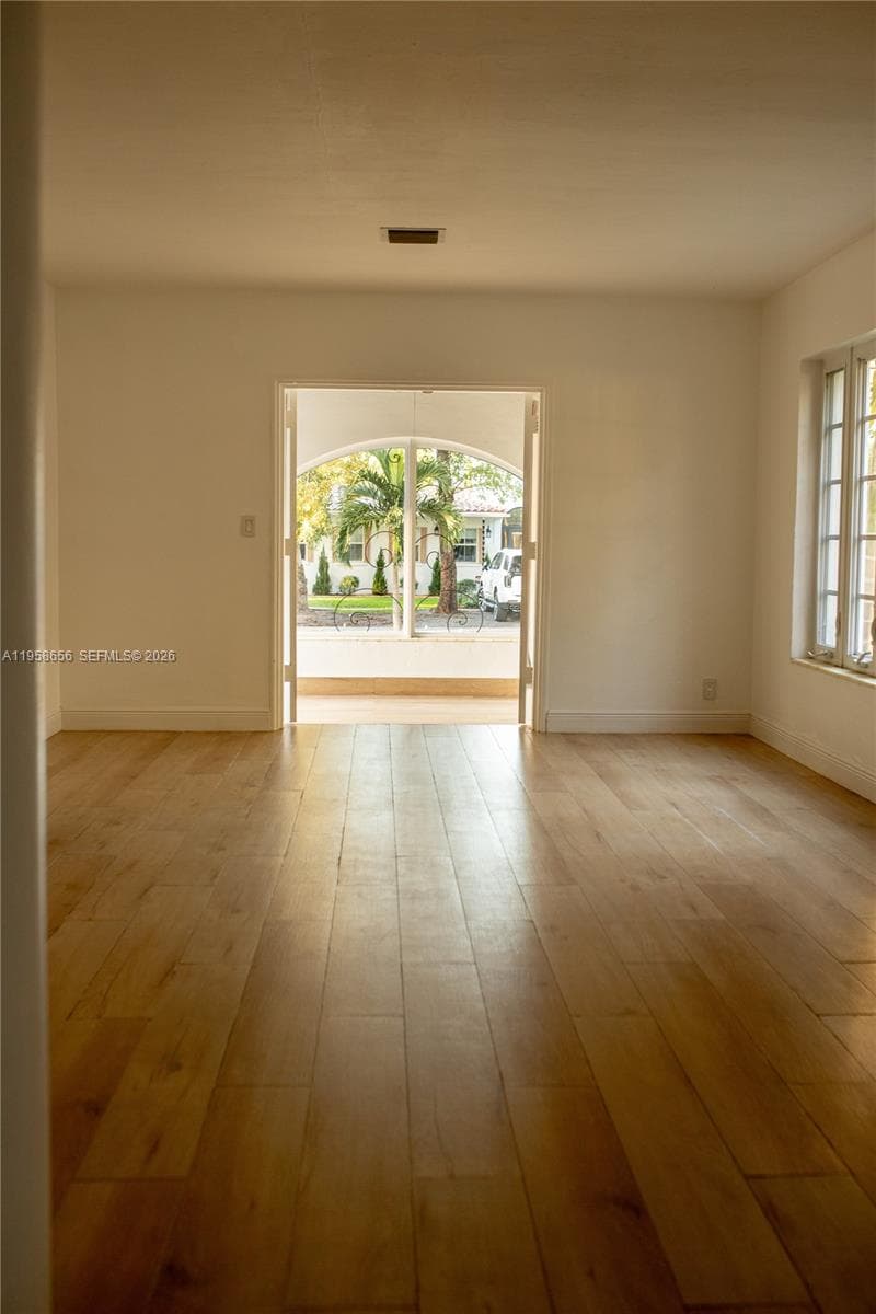 1700 Cortez St, Coral Gables FL 33134 — 27