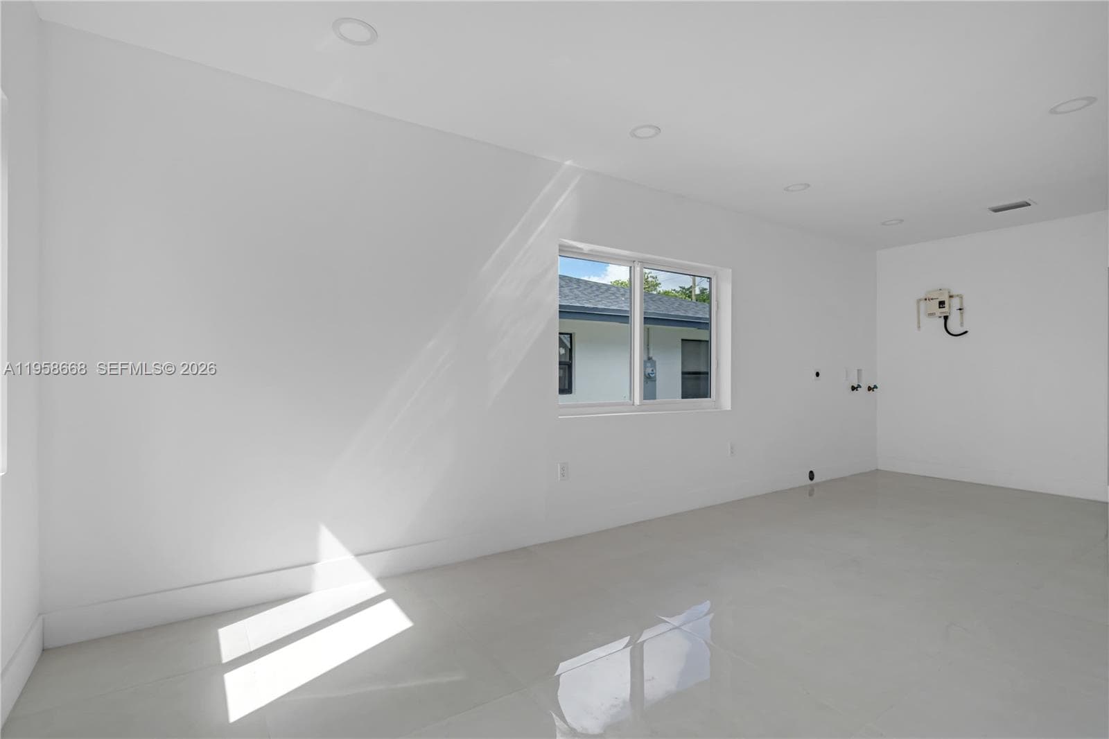 667 NW 14th St, Florida City FL 33034 — 27