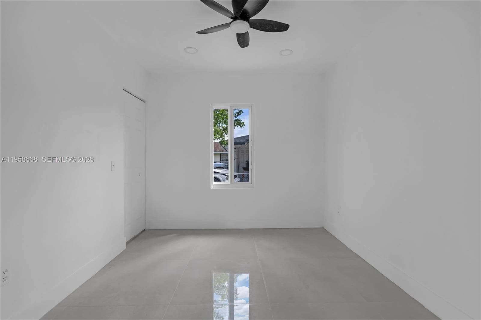 667 NW 14th St, Florida City FL 33034 — 19