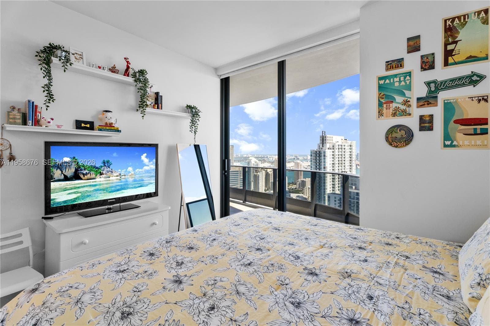 1000 Brickell Plz, Miami FL 33131 — 26