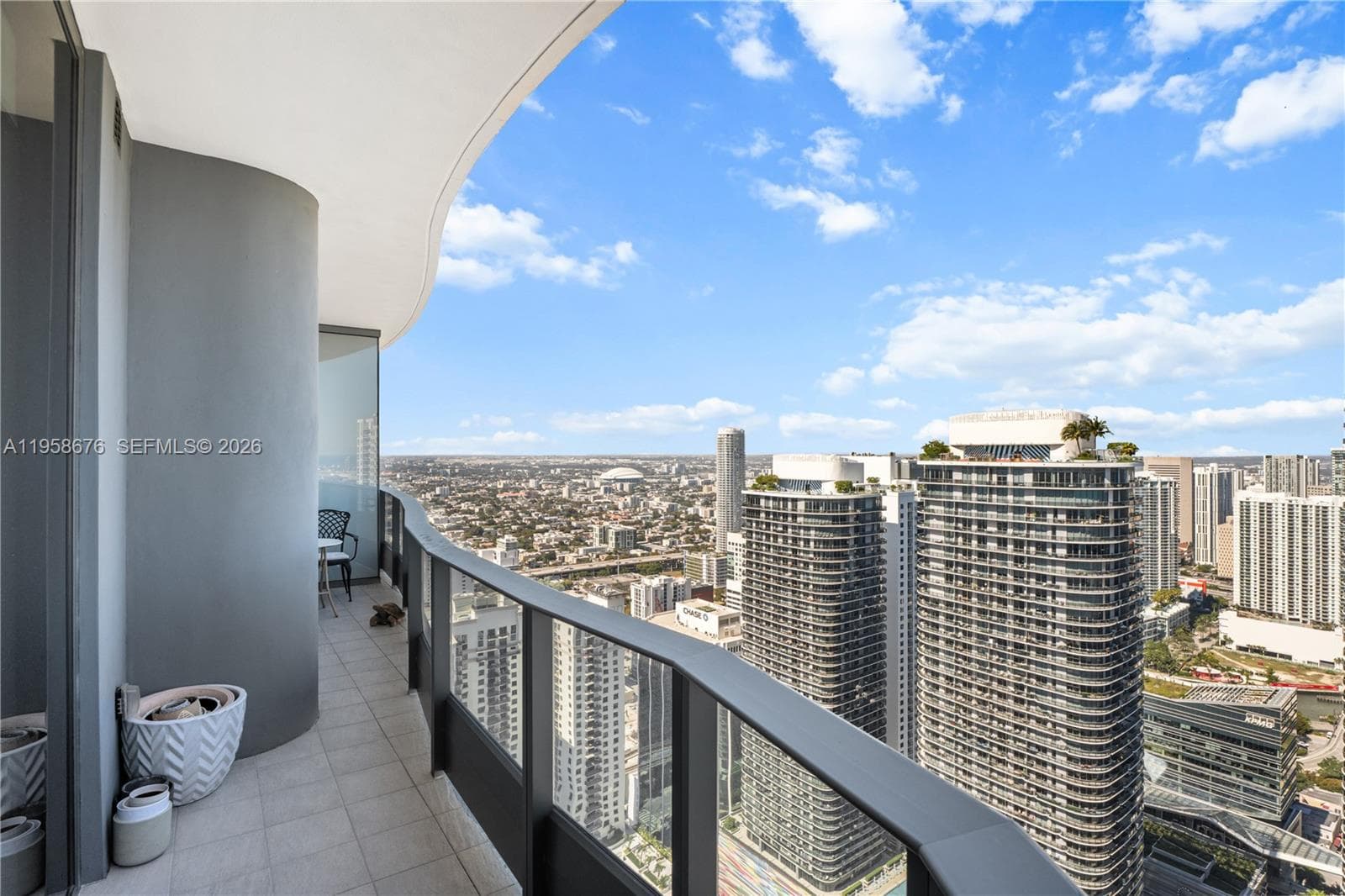 1000 Brickell Plz, Miami FL 33131 — 32