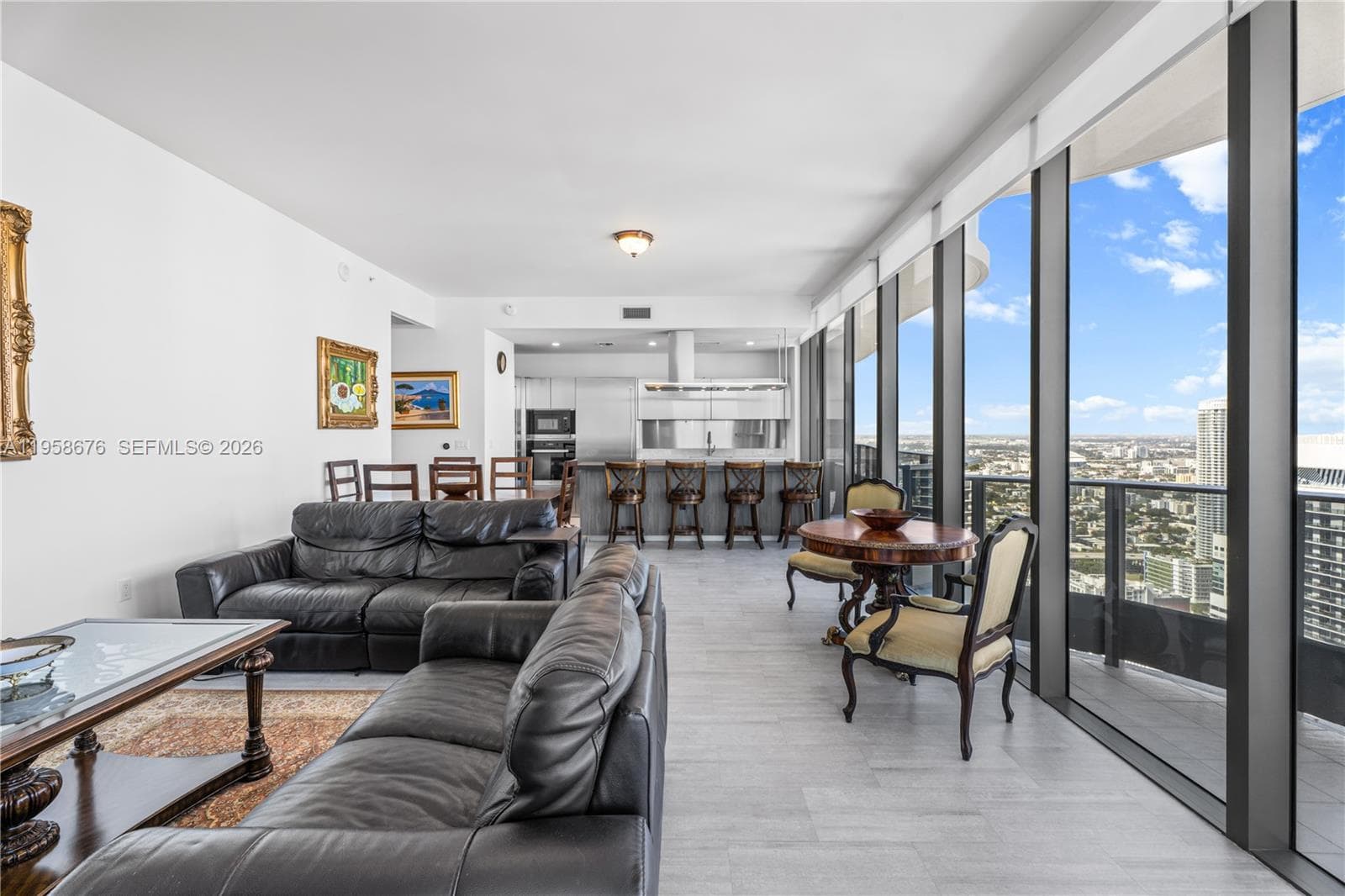 1000 Brickell Plz, Miami FL 33131 — 18