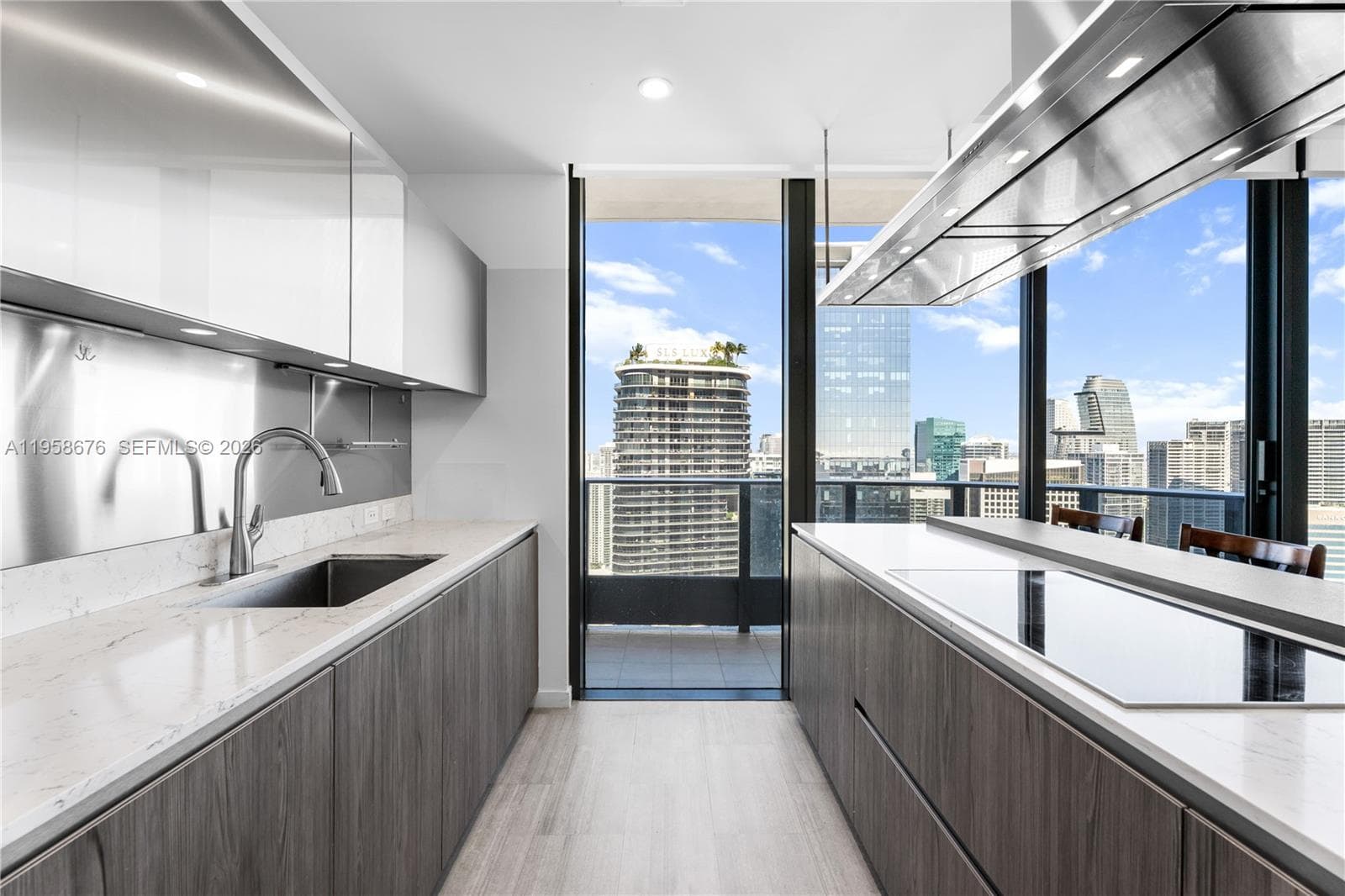 1000 Brickell Plz, Miami FL 33131 — 15