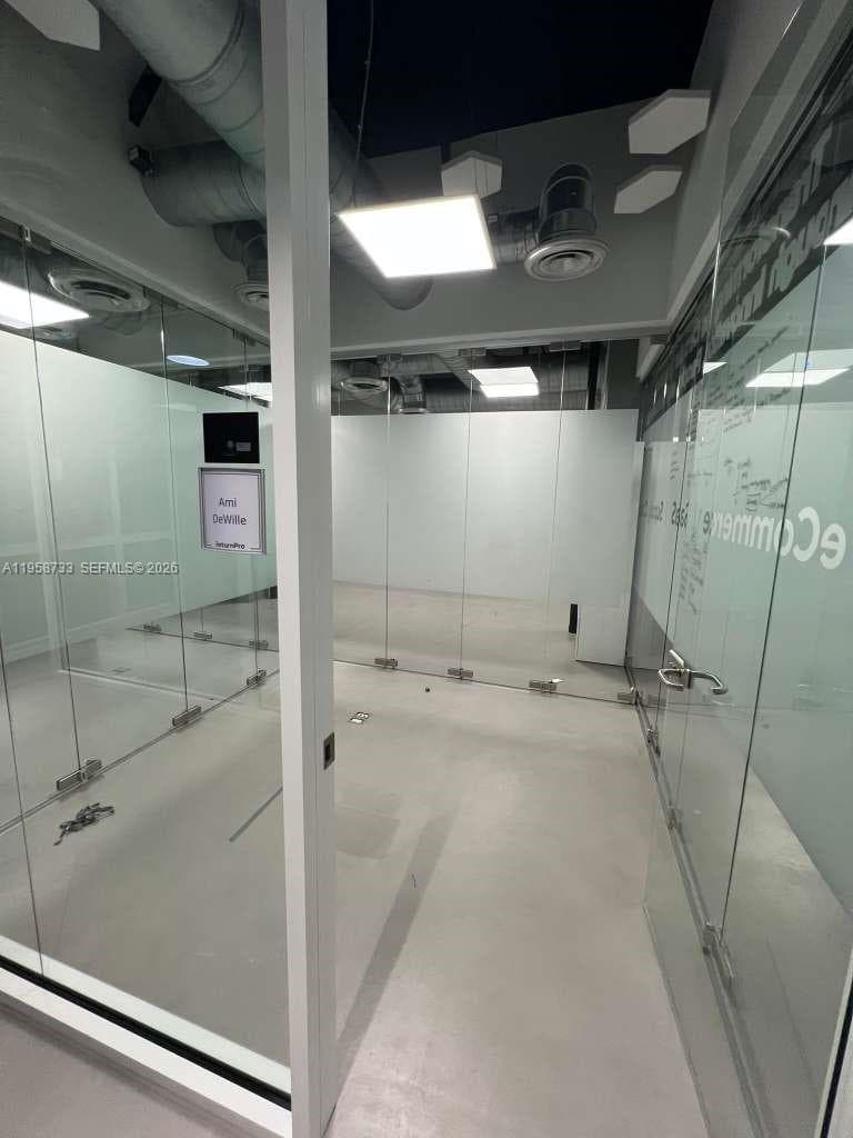 20200 W Dixie Hwy # 1008, Miami FL 33180 — 12