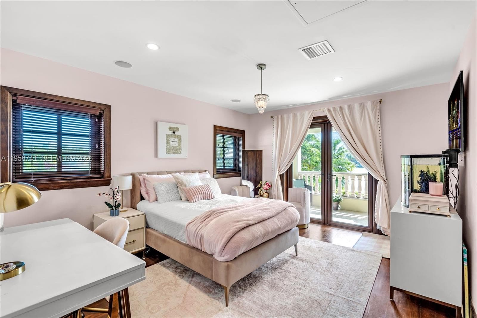 1398 Bay Dr, Miami Beach FL 33141 — 20
