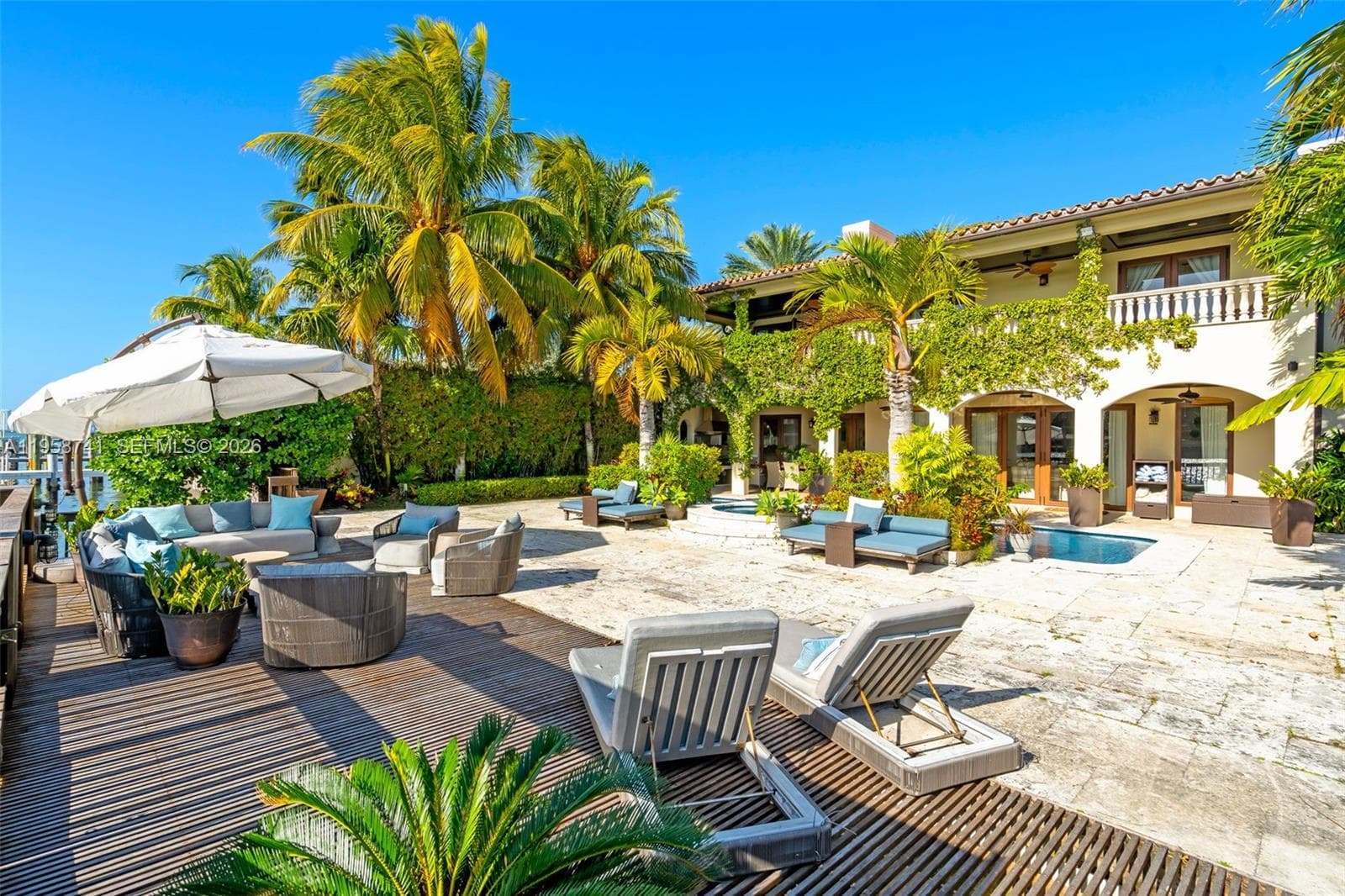 1398 Bay Dr, Miami Beach FL 33141 — 4