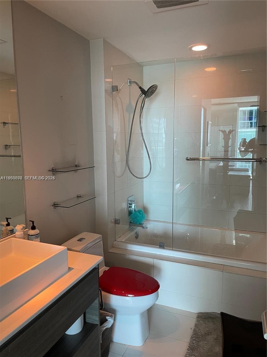 1100 S Miami Ave # 2105, Miami FL 33130 — 12