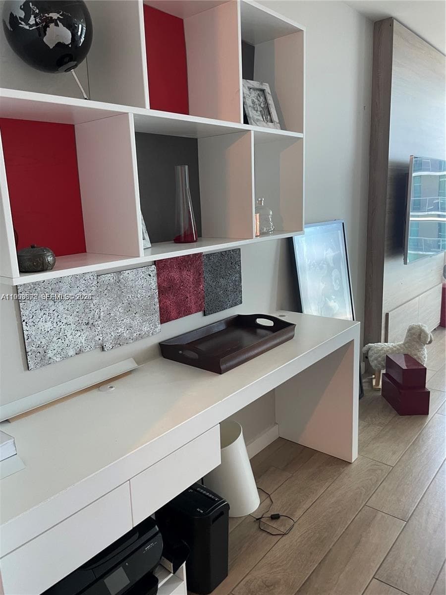 1100 S Miami Ave # 2105, Miami FL 33130 — 8