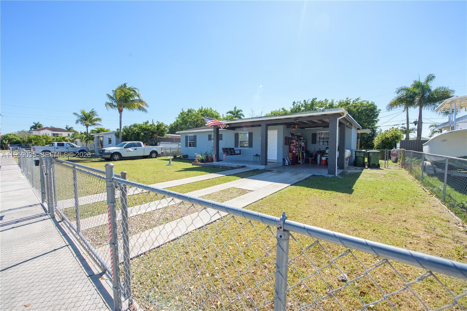 1560 NE 11th St, Homestead FL 33033 — 1