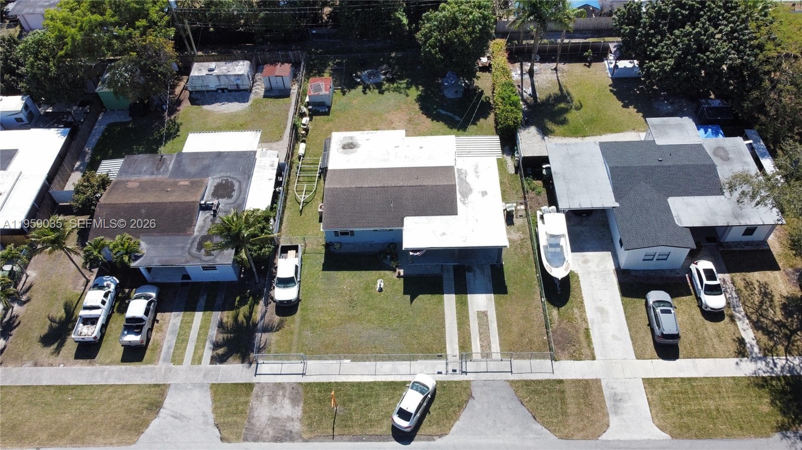 1560 NE 11th St, Homestead FL 33033 — 33