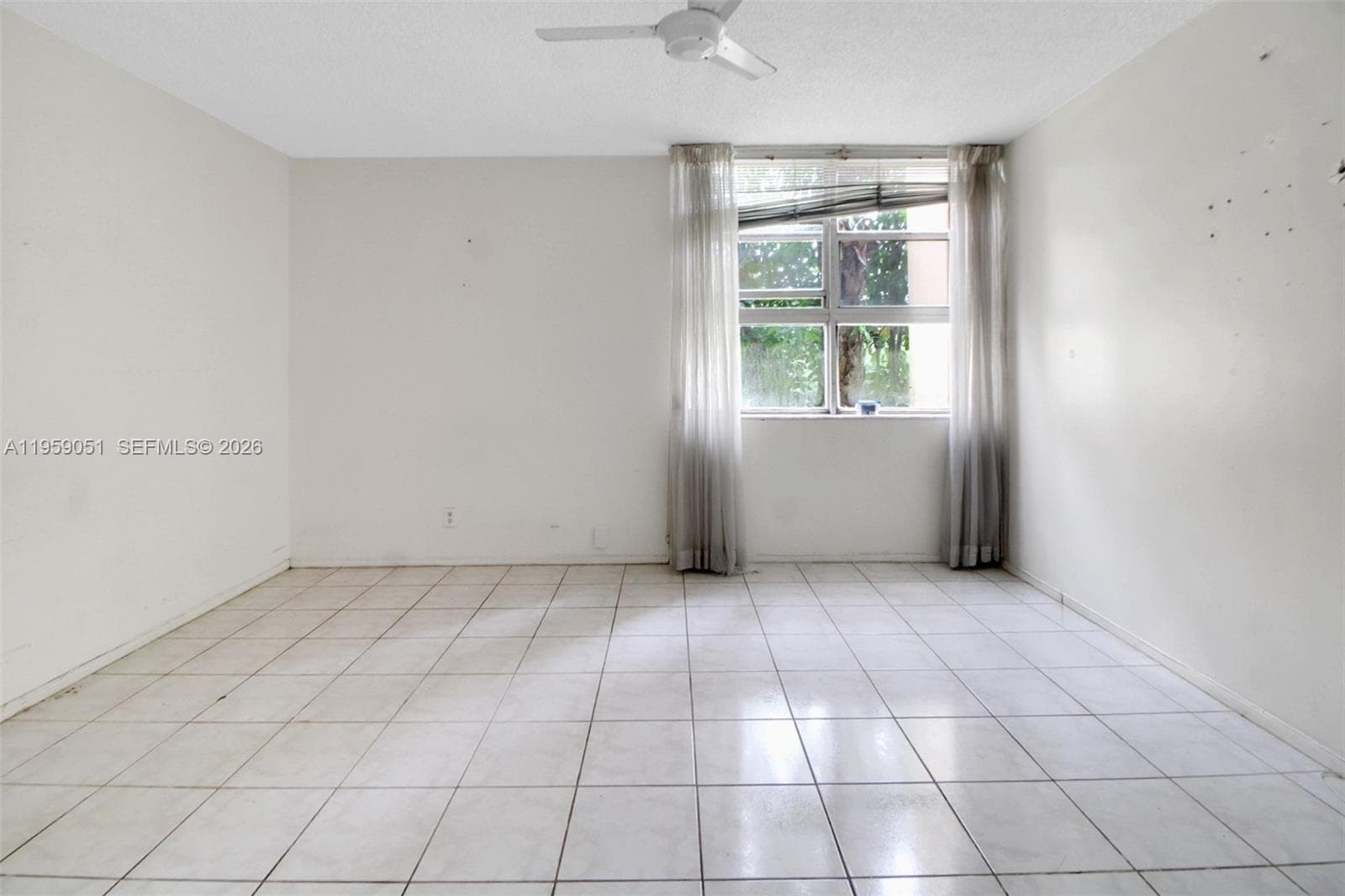 942 NE 199th St # 2F, Miami FL 33179 — 10