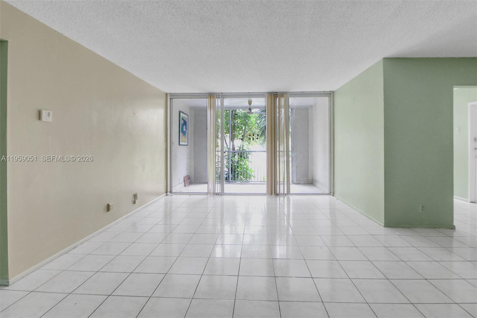 942 NE 199th St # 2F, Miami FL 33179 — 4