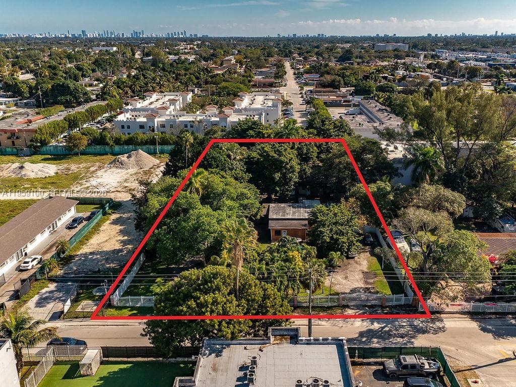 13265 Alexandria Dr, Opa-Locka FL 33054 — 3