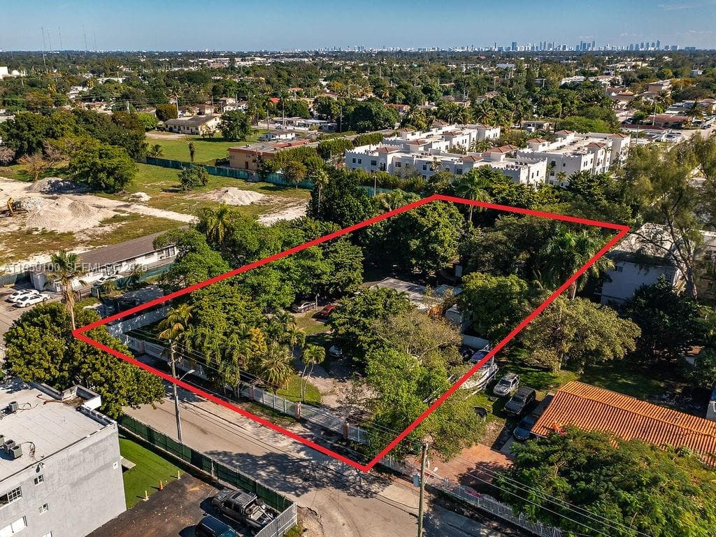 13265 Alexandria Dr, Opa-Locka FL 33054 — 4