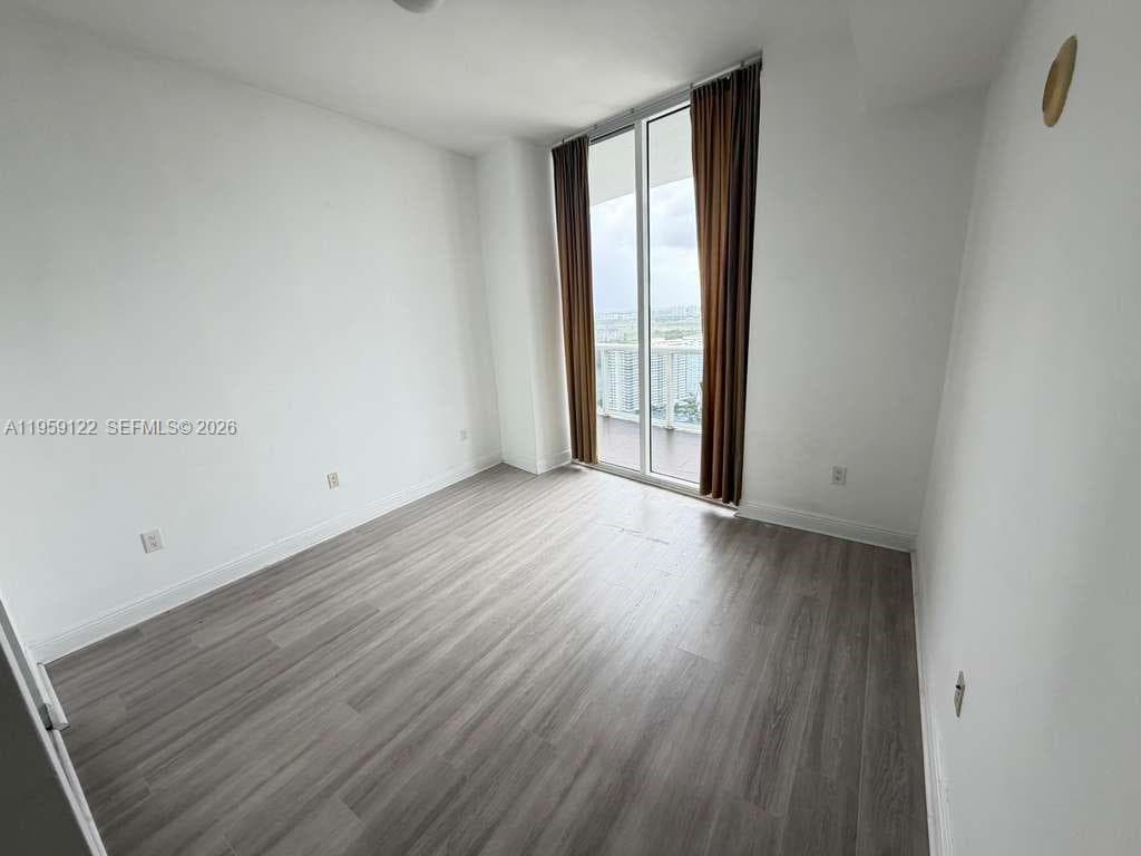 15901 Collins Ave # 3005, Sunny Isles Beach FL 33160 — 15