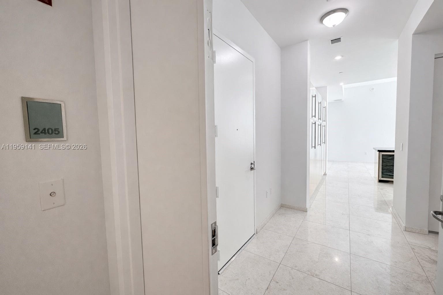 900 Brickell Key Blvd # 2405, Miami FL 33131 — 23