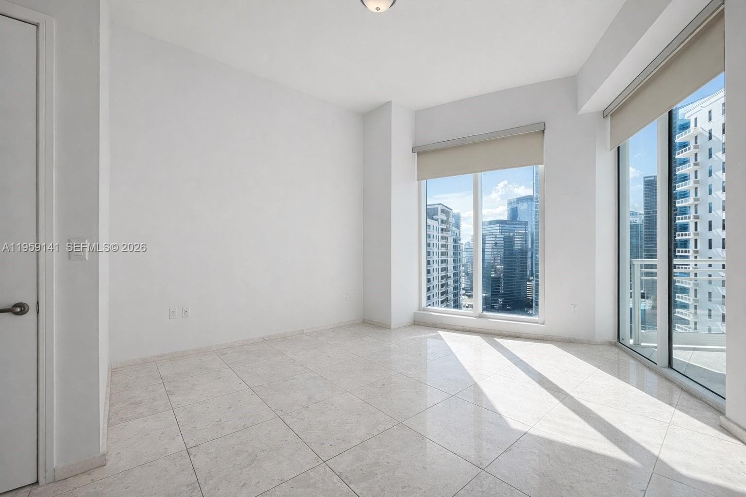 900 Brickell Key Blvd # 2405, Miami FL 33131 — 11