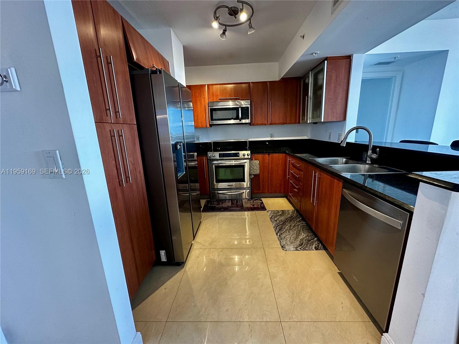 3232 SW 22nd Ter # 1604, Miami FL 33145 — 10