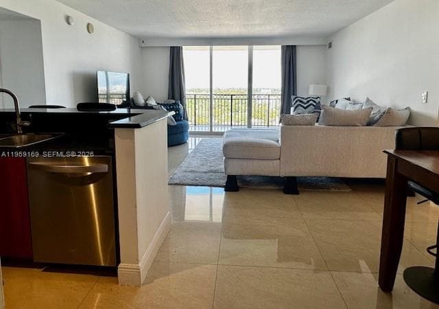 3232 SW 22nd Ter # 1604, Miami FL 33145 — 4