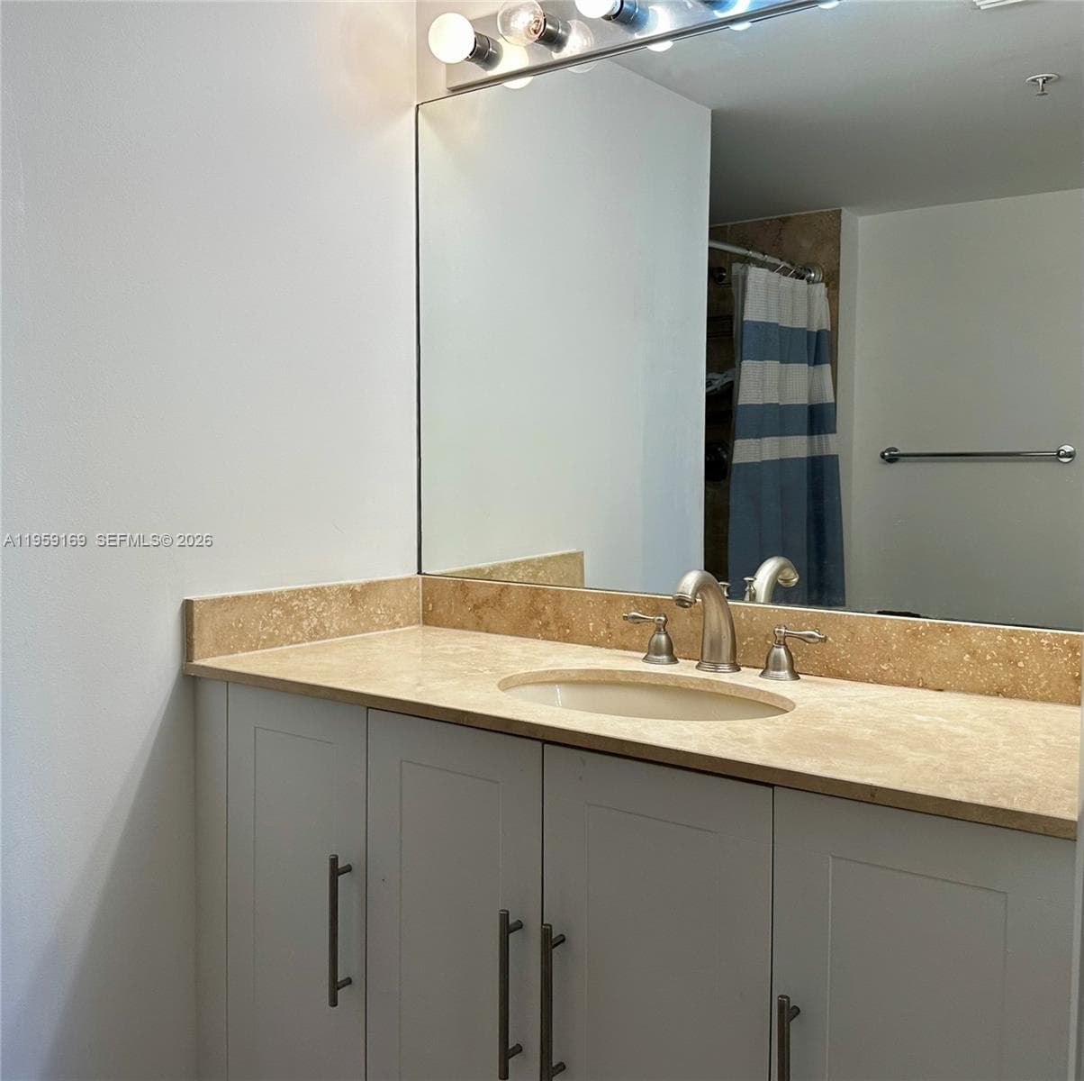 3232 SW 22nd Ter # 1604, Miami FL 33145 — 25