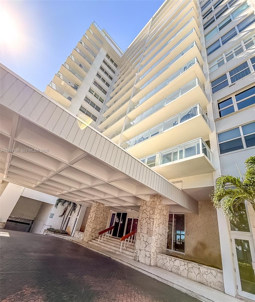 5750 Collins Ave # 6J, Miami Beach FL 33140 — 1