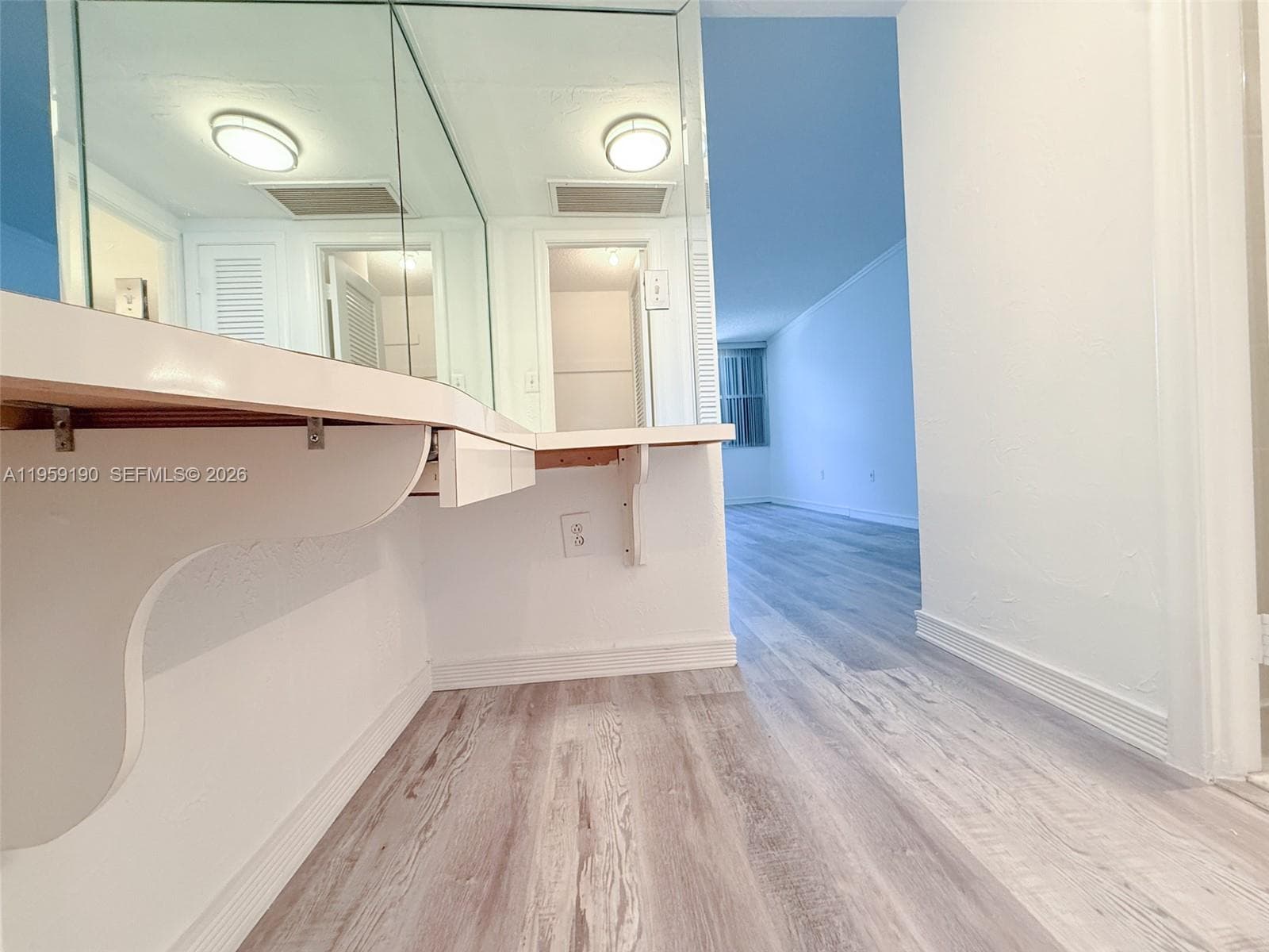 5750 Collins Ave # 6J, Miami Beach FL 33140 — 24