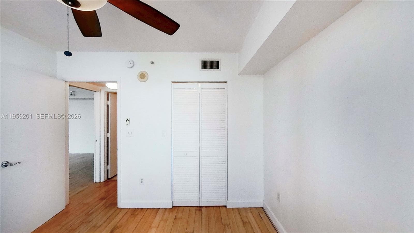 31 SE 5th St # 2408, Miami FL 33131 — 2