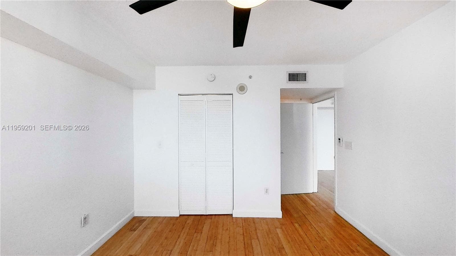 31 SE 5th St # 2408, Miami FL 33131 — 12