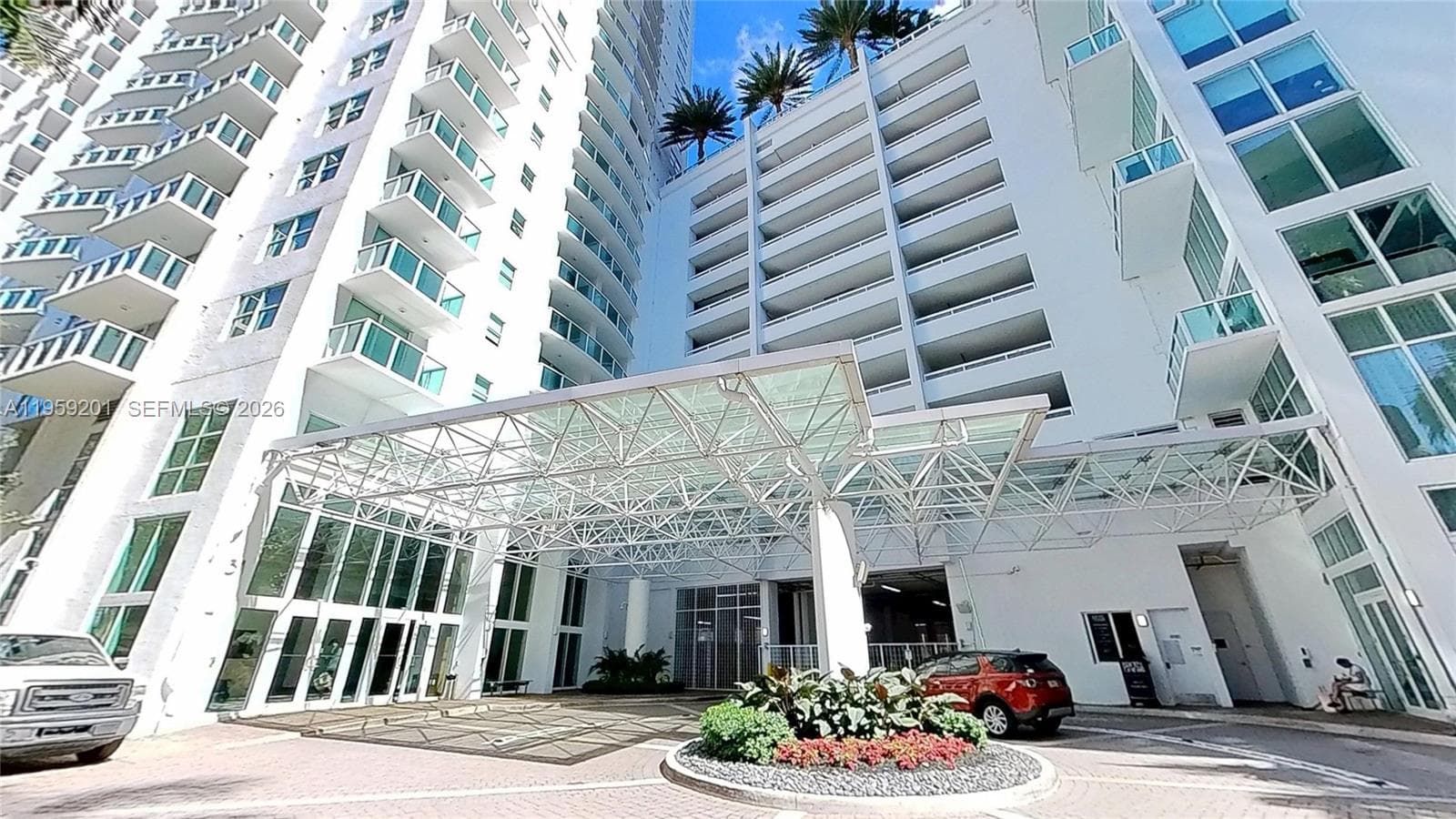 31 SE 5th St # 2408, Miami FL 33131 — 25