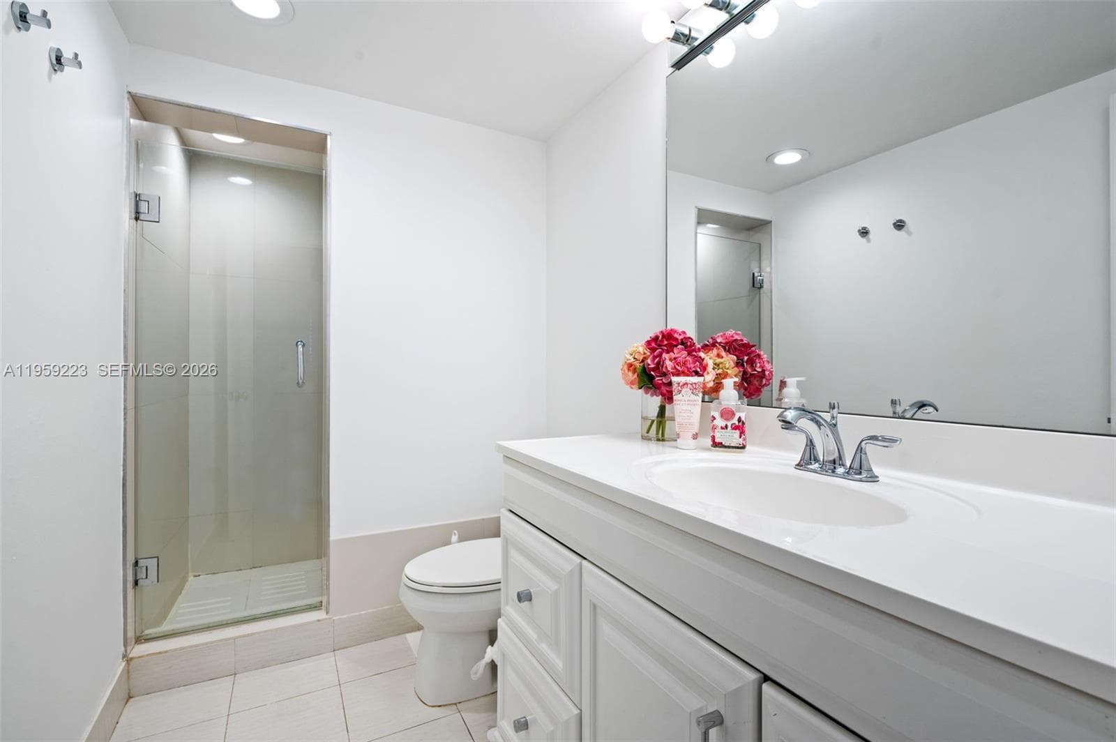 19390 Collins Ave # 1221, Sunny Isles Beach FL 33160 — 16