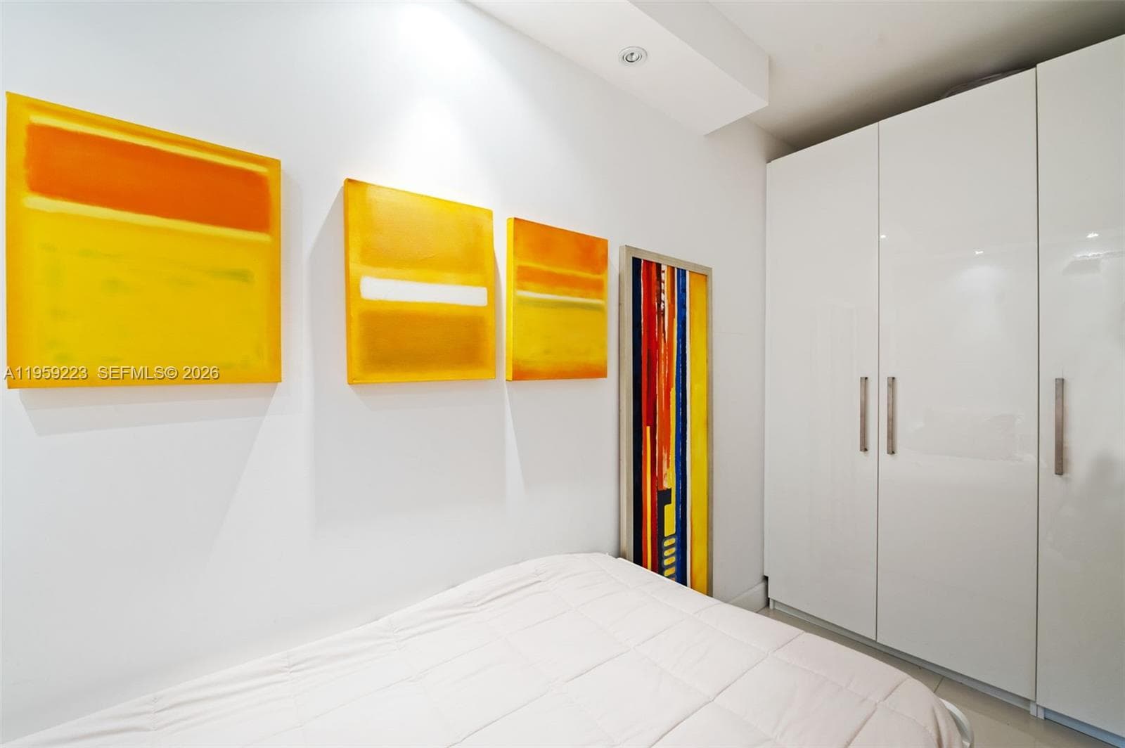 19390 Collins Ave # 1221, Sunny Isles Beach FL 33160 — 20