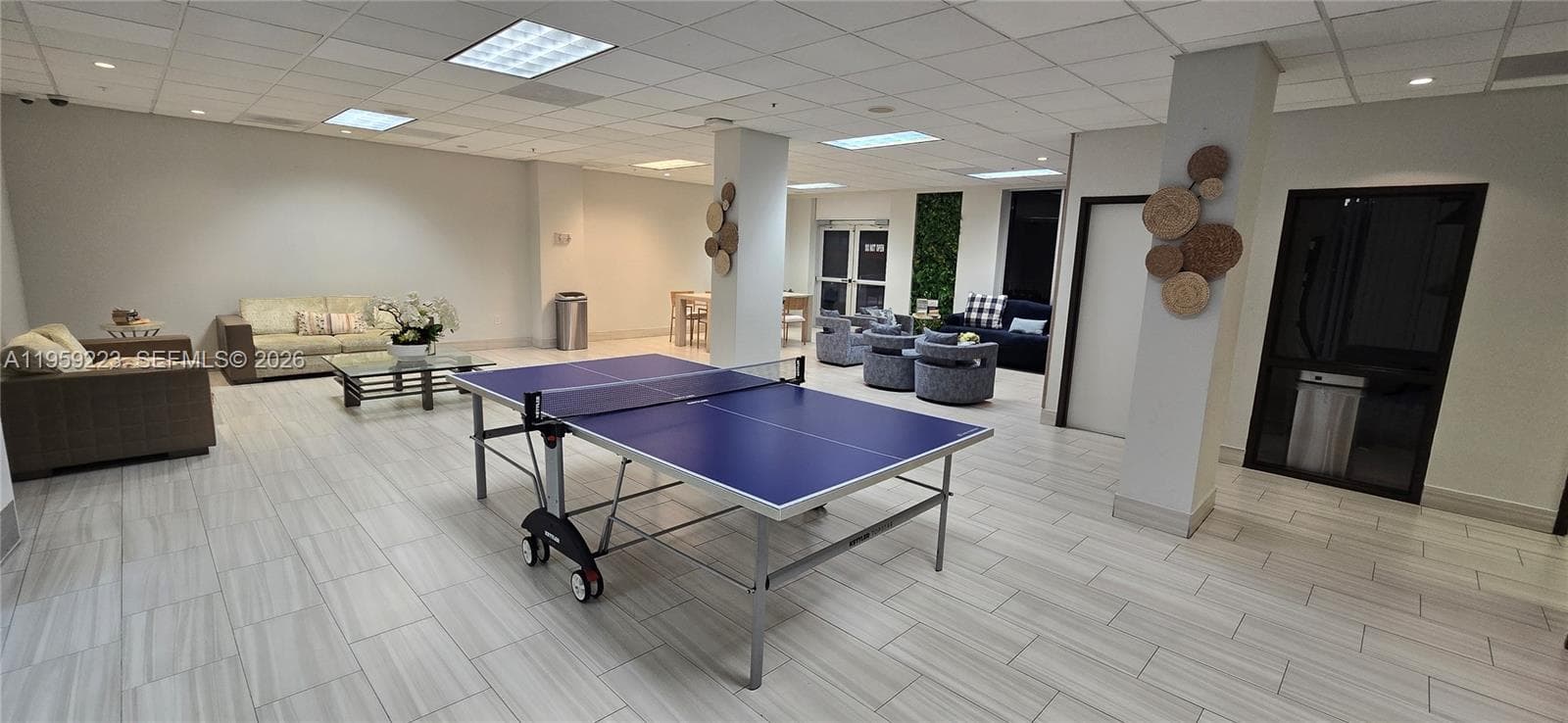 19390 Collins Ave # 1221, Sunny Isles Beach FL 33160 — 33
