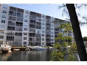 3660 NE 166th St # 611, North Miami Beach FL 33160 — 1