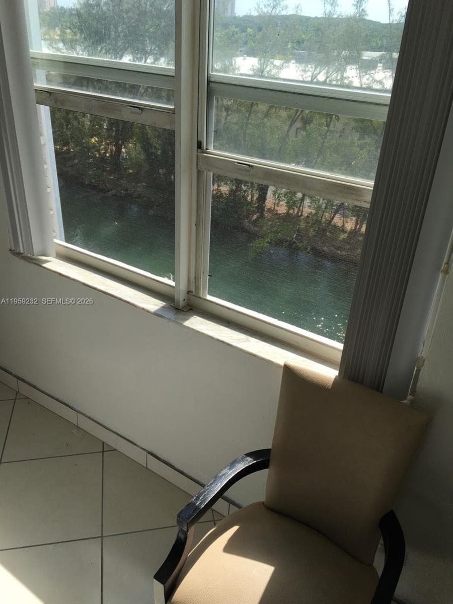 3660 NE 166th St # 611, North Miami Beach FL 33160 — 9