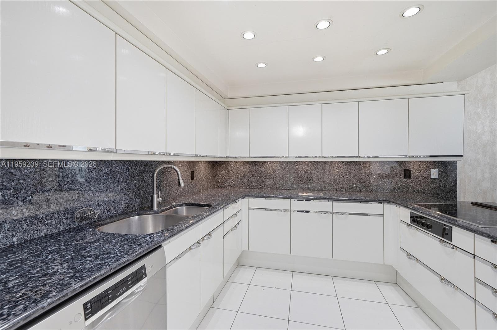 9801 Collins Ave # 14D, Bal Harbour FL 33154 — 36