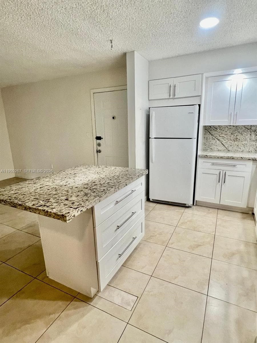 19055 NW 62nd Ave # 102, Hialeah FL 33015 — 3
