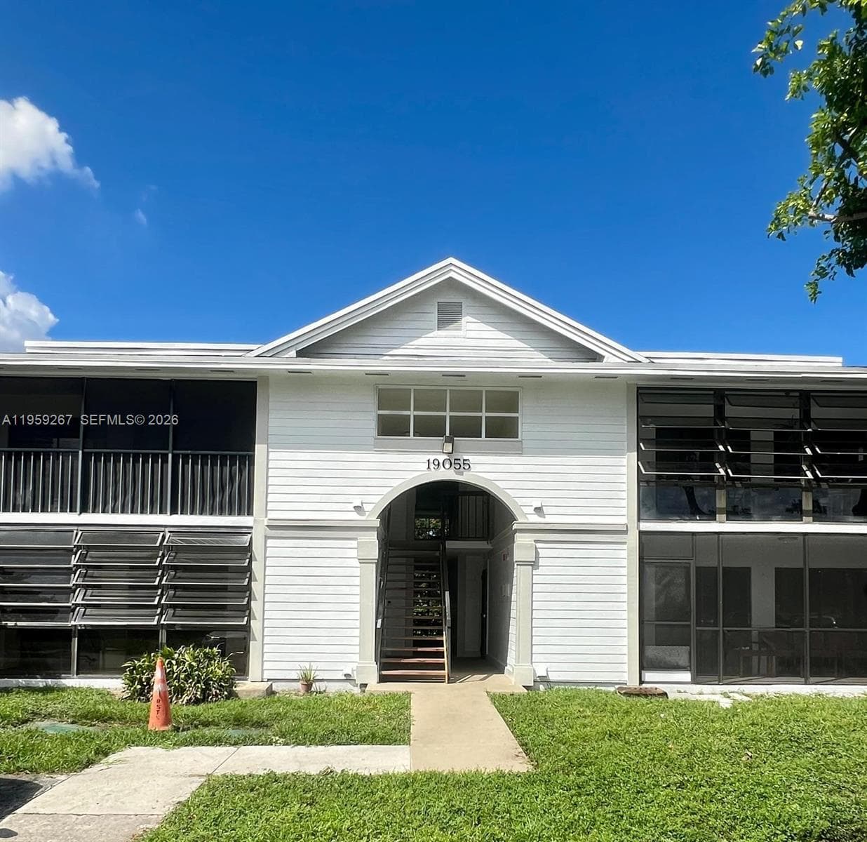 19055 NW 62nd Ave # 102, Hialeah FL 33015 — 1