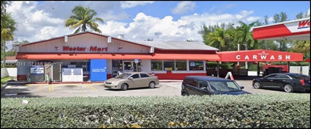 Confidential, North Miami FL 33161 — 1