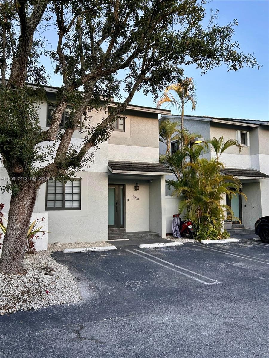 3538 SW 17th St # 1B, Miami FL 33145 — 3